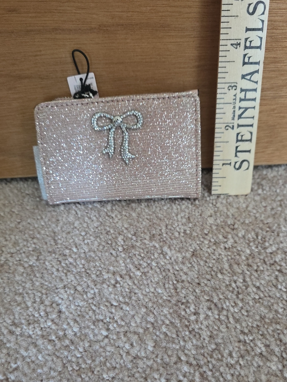 Victoria's Secret Glitter Bow Card Holder in Rose Gold